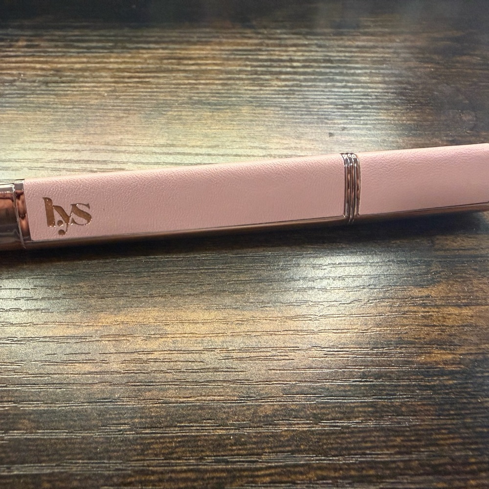 LYS Speak love plumping glossy lip balm